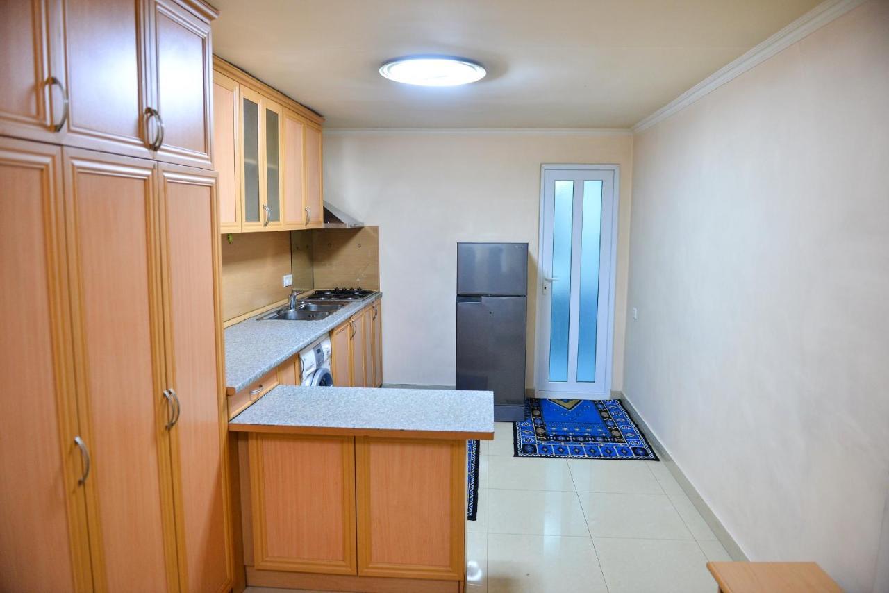 Marina Appartement Jerevan Buitenkant foto